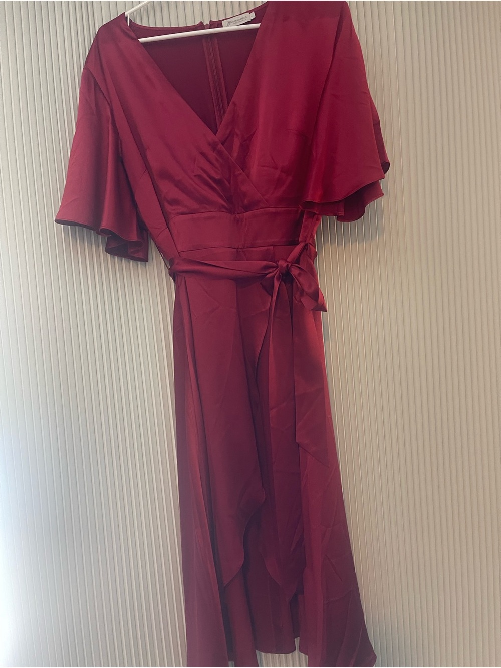 100% silk Women's Red Wrap Midi Dress with Flutter Sleeves Size L